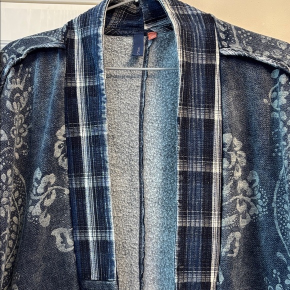 ❄️Pilcro Blue Patterned Sweater Sz L/XL - Picture 4 of 16